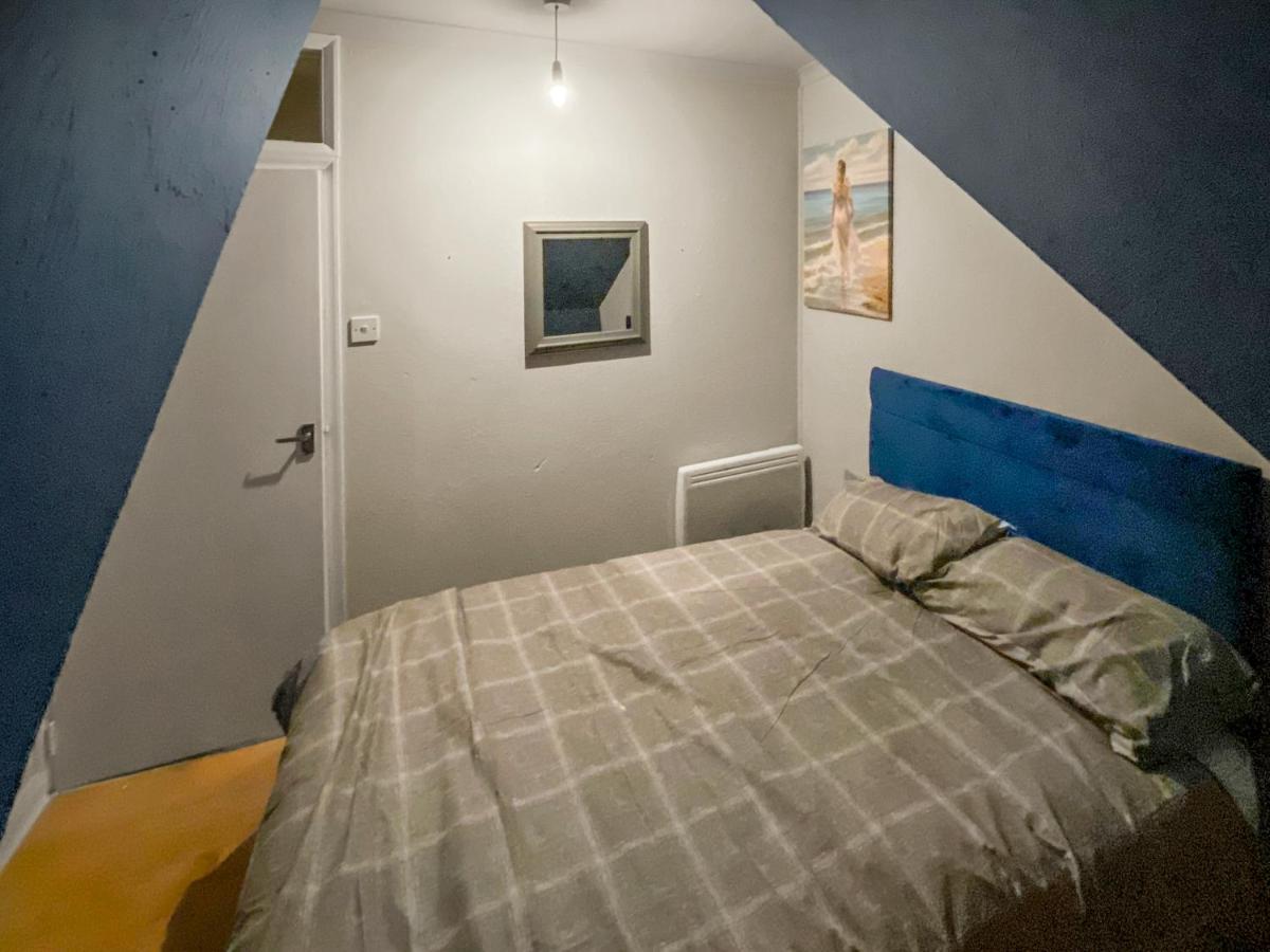 チャタム2 Bed Central Hub In Medwayアパートメント エクステリア 写真