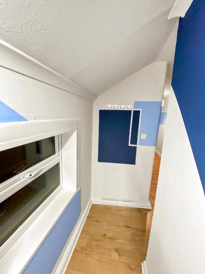 チャタム2 Bed Central Hub In Medwayアパートメント エクステリア 写真