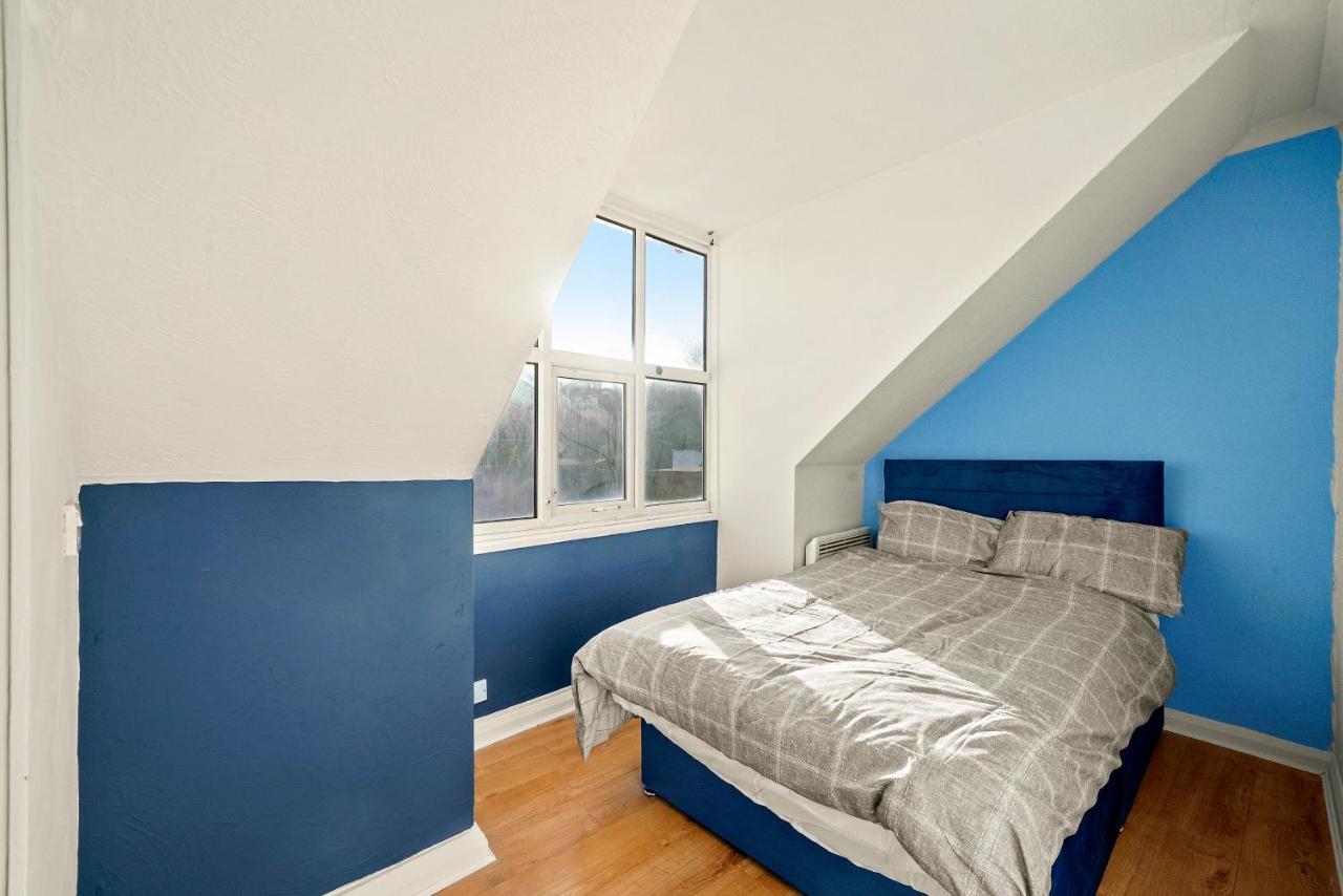 チャタム2 Bed Central Hub In Medwayアパートメント エクステリア 写真