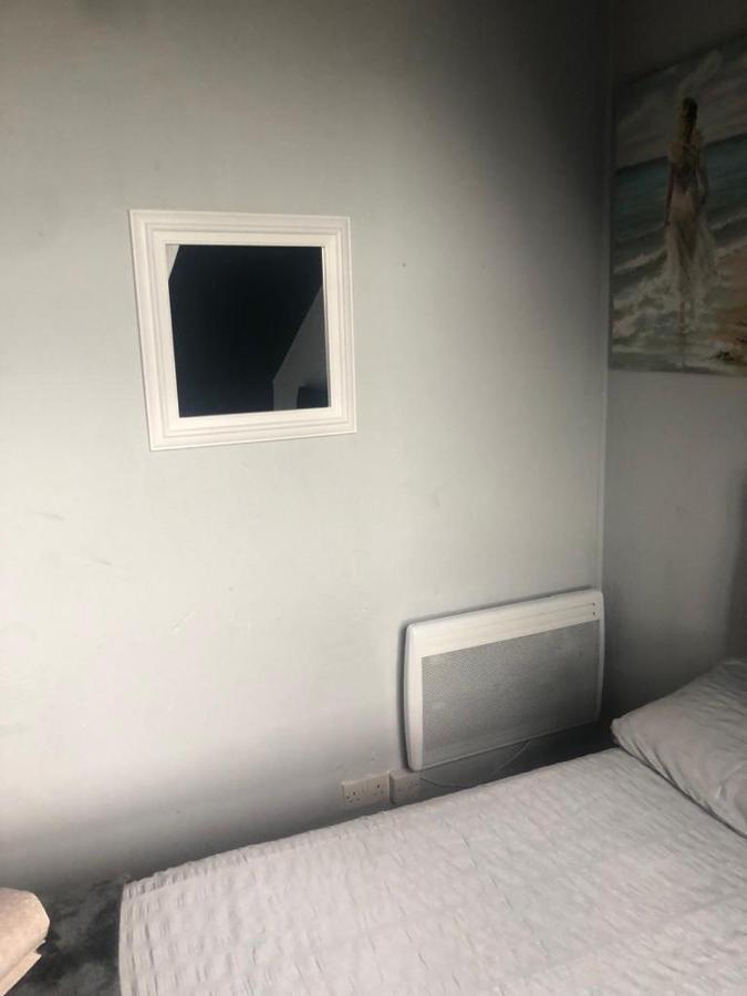 チャタム2 Bed Central Hub In Medwayアパートメント エクステリア 写真